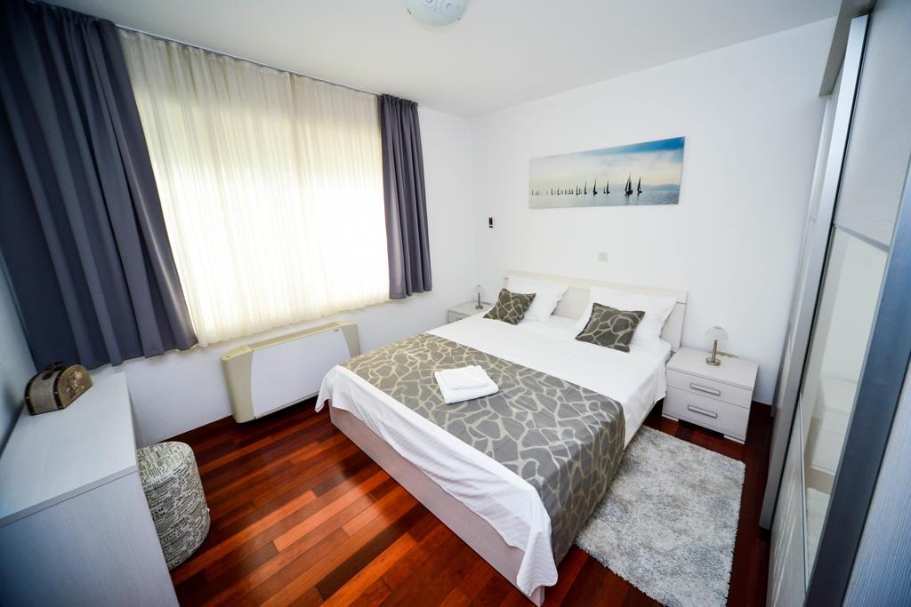 Apartment Mahagony Deluxe Zadar Pokoj fotografie